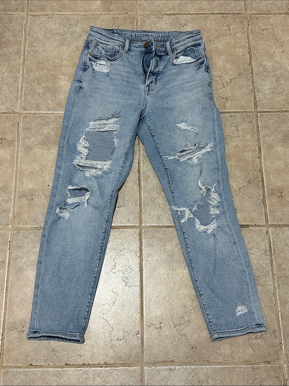American Eagle Outfitters Light Blue Distressed Mom Jeans